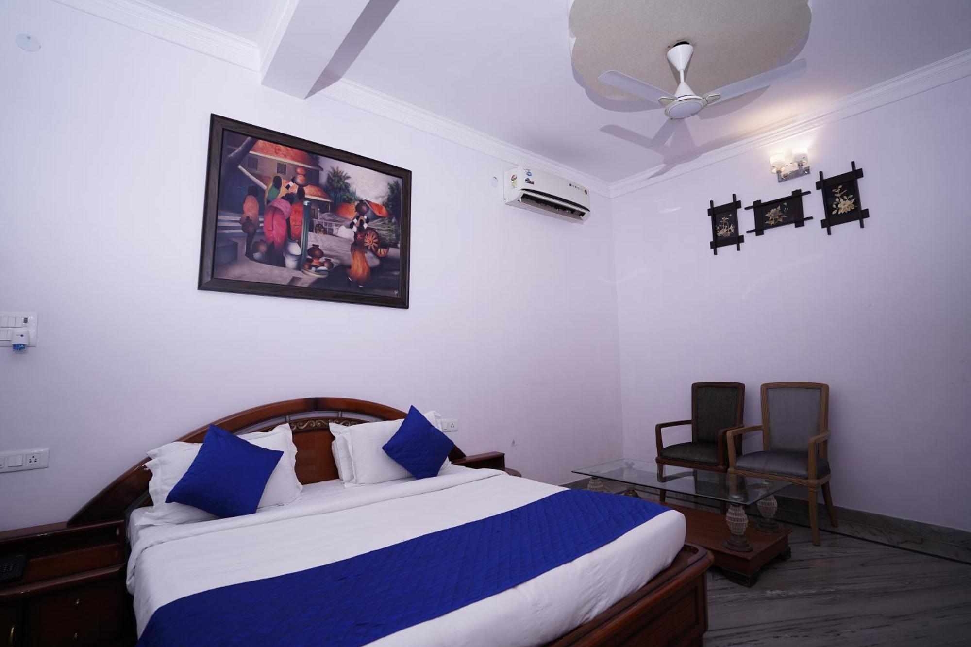 Hotel Lecston @Yashobhoomi Dwarka Sector - 25 Metro Station Delhi  Extérieur photo