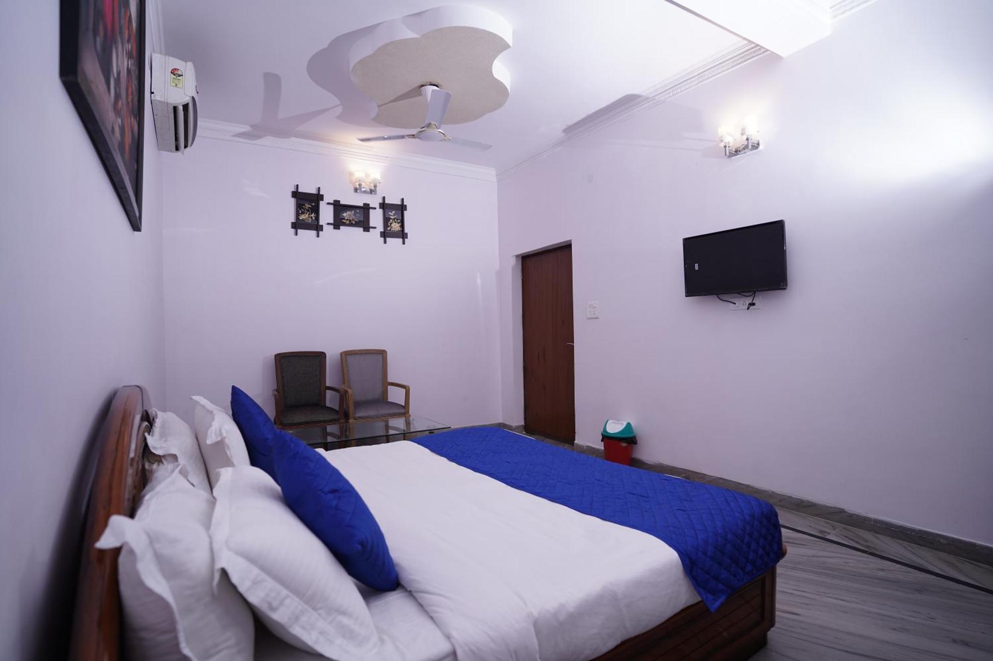 Hotel Lecston @Yashobhoomi Dwarka Sector - 25 Metro Station Delhi  Extérieur photo